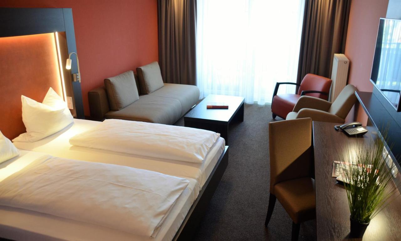 Hotel Bergwirt Herrieden Extérieur photo