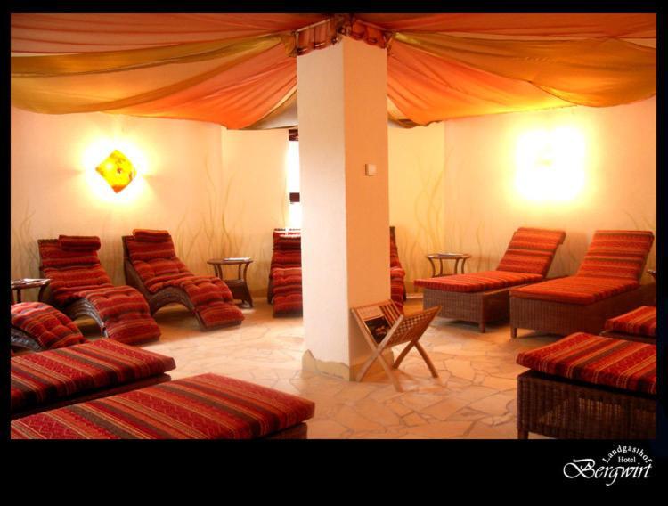 Hotel Bergwirt Herrieden Extérieur photo