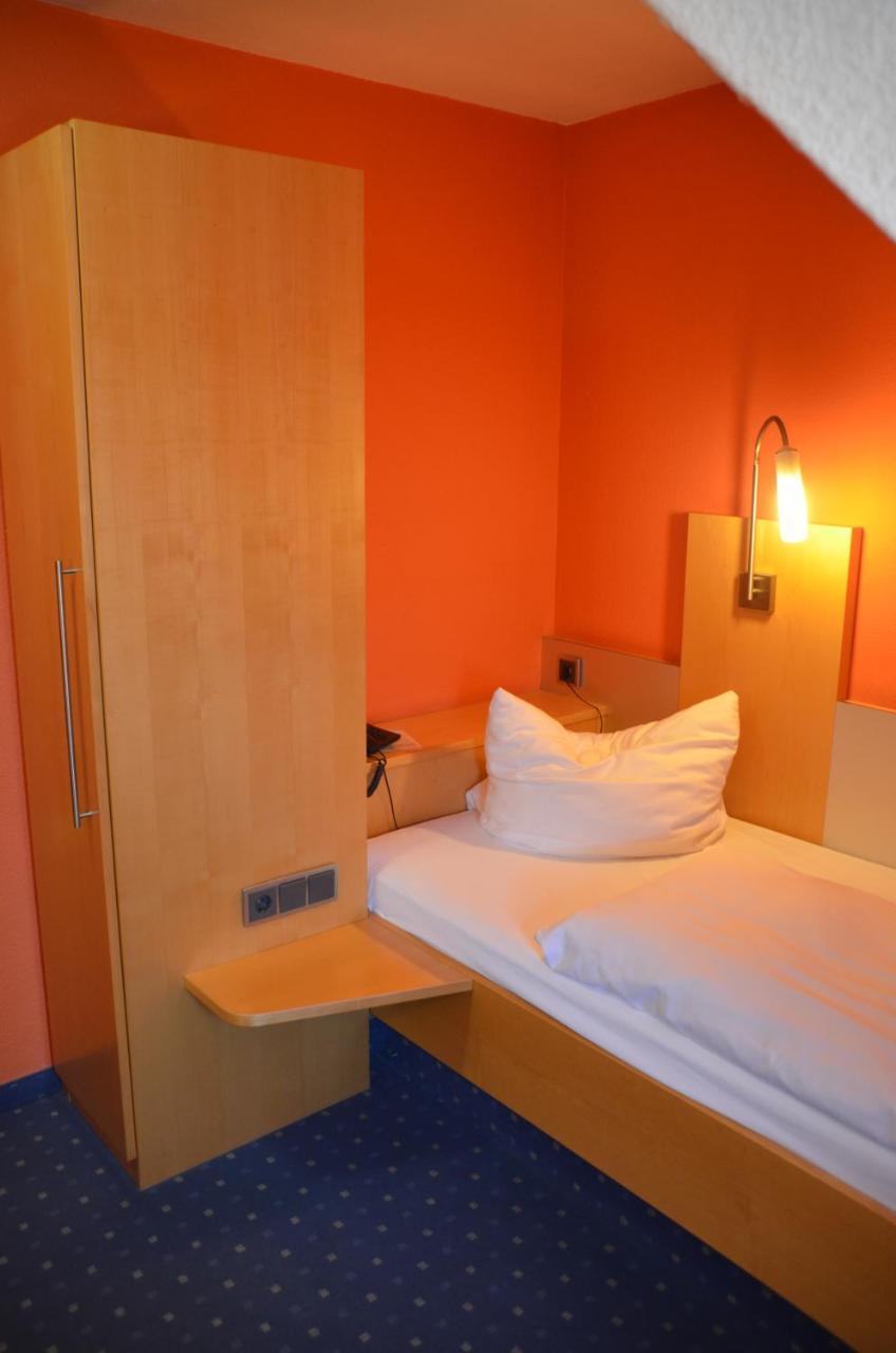 Hotel Bergwirt Herrieden Extérieur photo