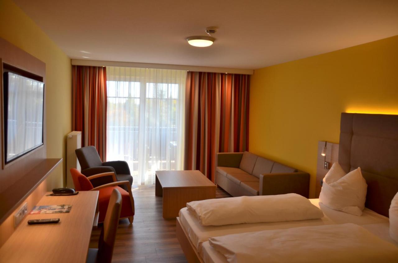 Hotel Bergwirt Herrieden Extérieur photo