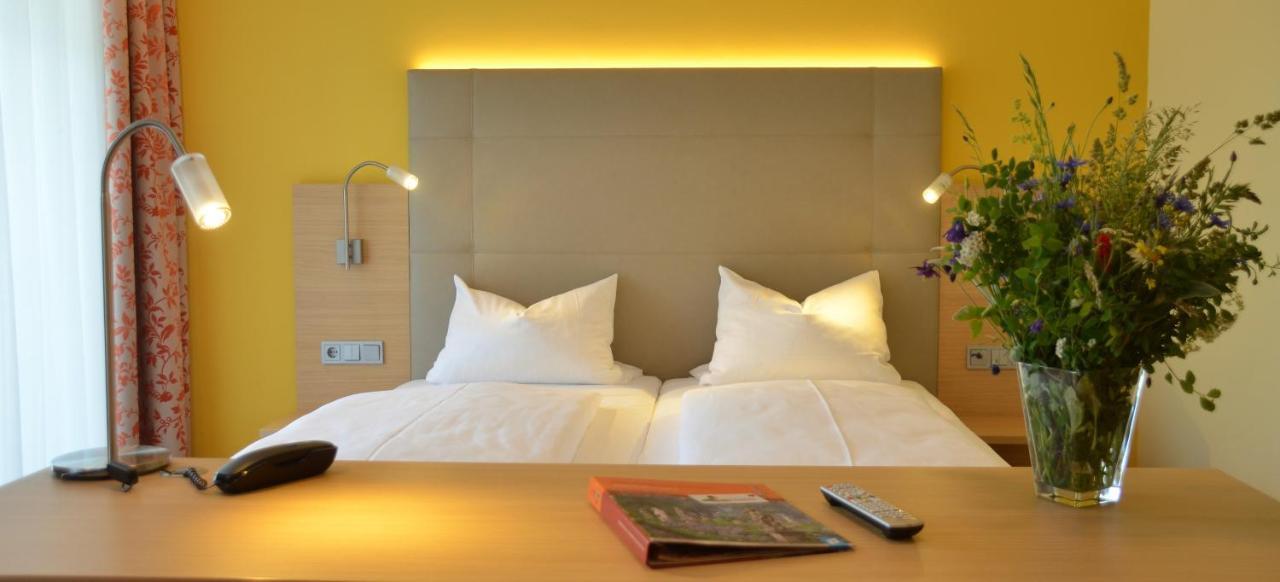 Hotel Bergwirt Herrieden Extérieur photo